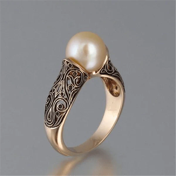 1+1 Offer: Elegant Gold Pearl Earrings + Vintage gold ring with a fancy pearl - Image 2