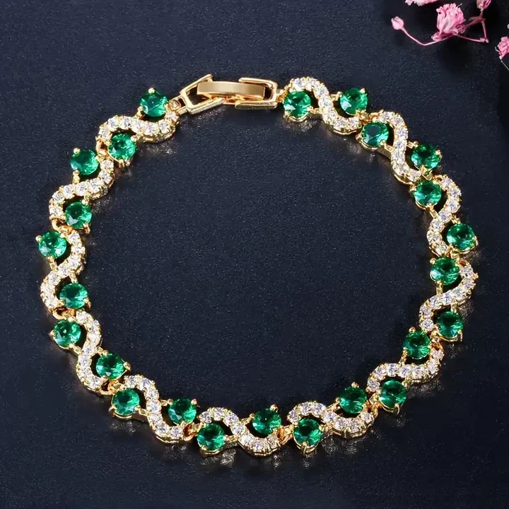 1+1 Offer: Fiora Emmeranthe Bracelet + Green zirconia ring in gold - Image 3