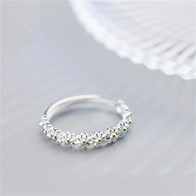 Adjustable Silver and Hand Painted Enamel Daisy Ring - Image 5