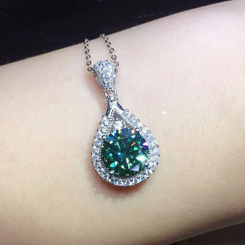 Alindra Voselle Necklace - Image 3