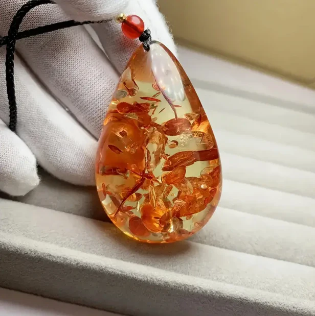 Amber Drop Necklace with more adjustable leather strap - Image 3