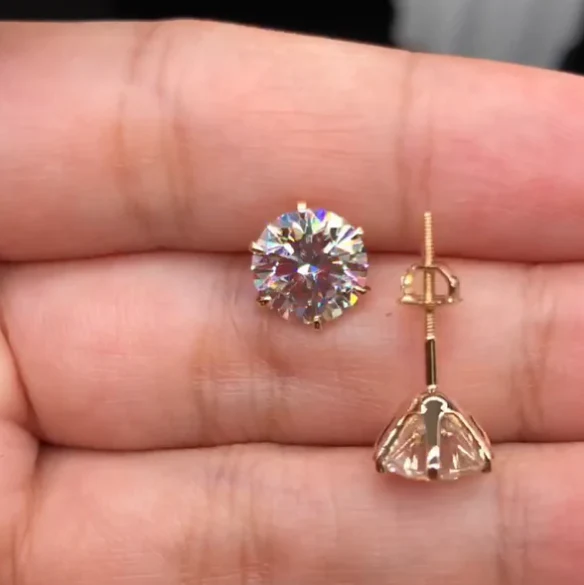 Aria Stud Earrings - Image 3
