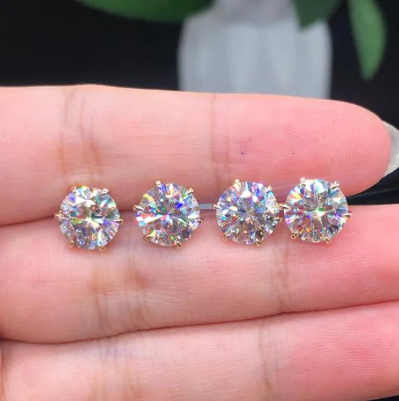 Aria Stud Earrings - Image 6