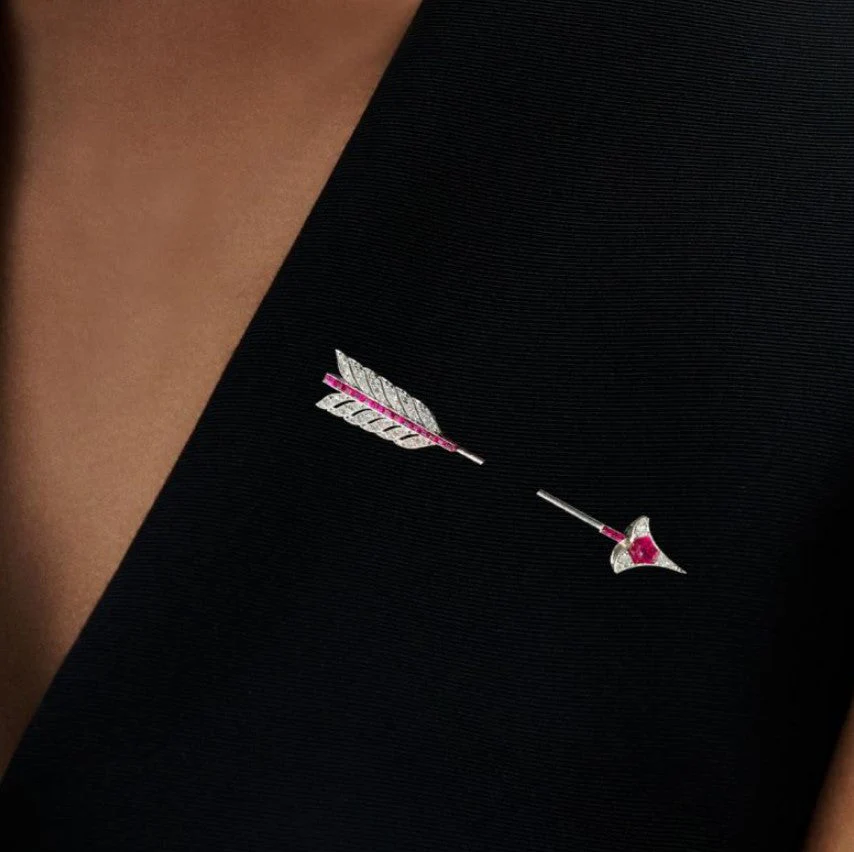 Art Deco Ruby & Sapphire Baguette Cupid Arrow Brooch - Image 3