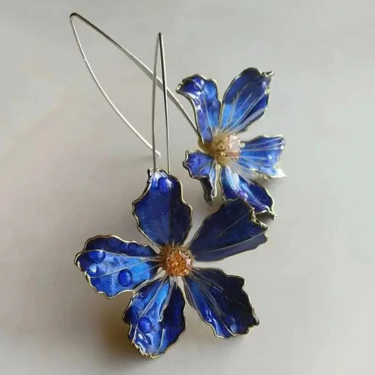 Blue Vintage Flower Earrings - Image 2