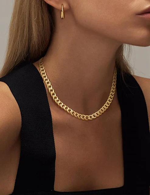 Chunky Cuban Link Necklace - Image 3