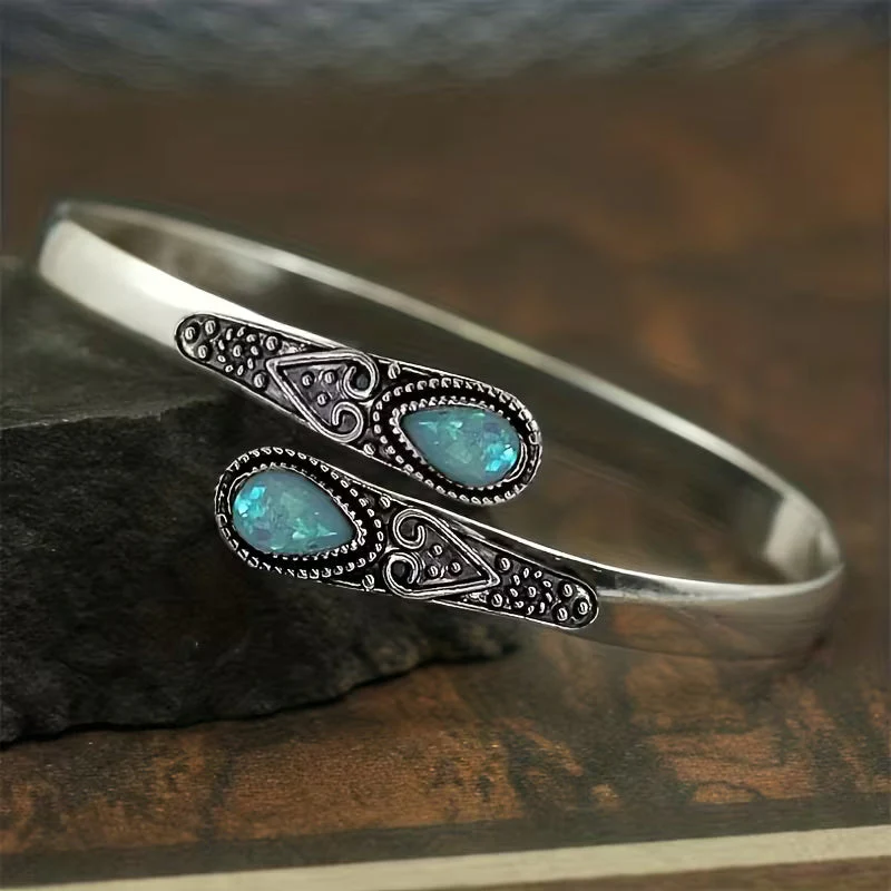 Crimson Elegance Filigree Bracelet - Image 2