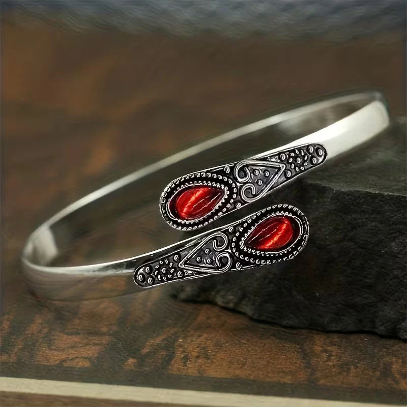 Crimson Elegance Filigree Bracelet - Image 4