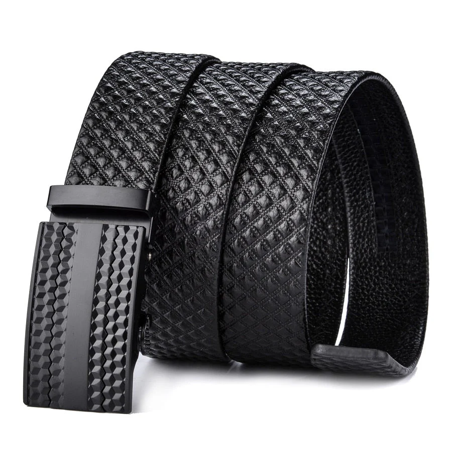 Fashionable rockist leather belt for a trendy look - Image 3