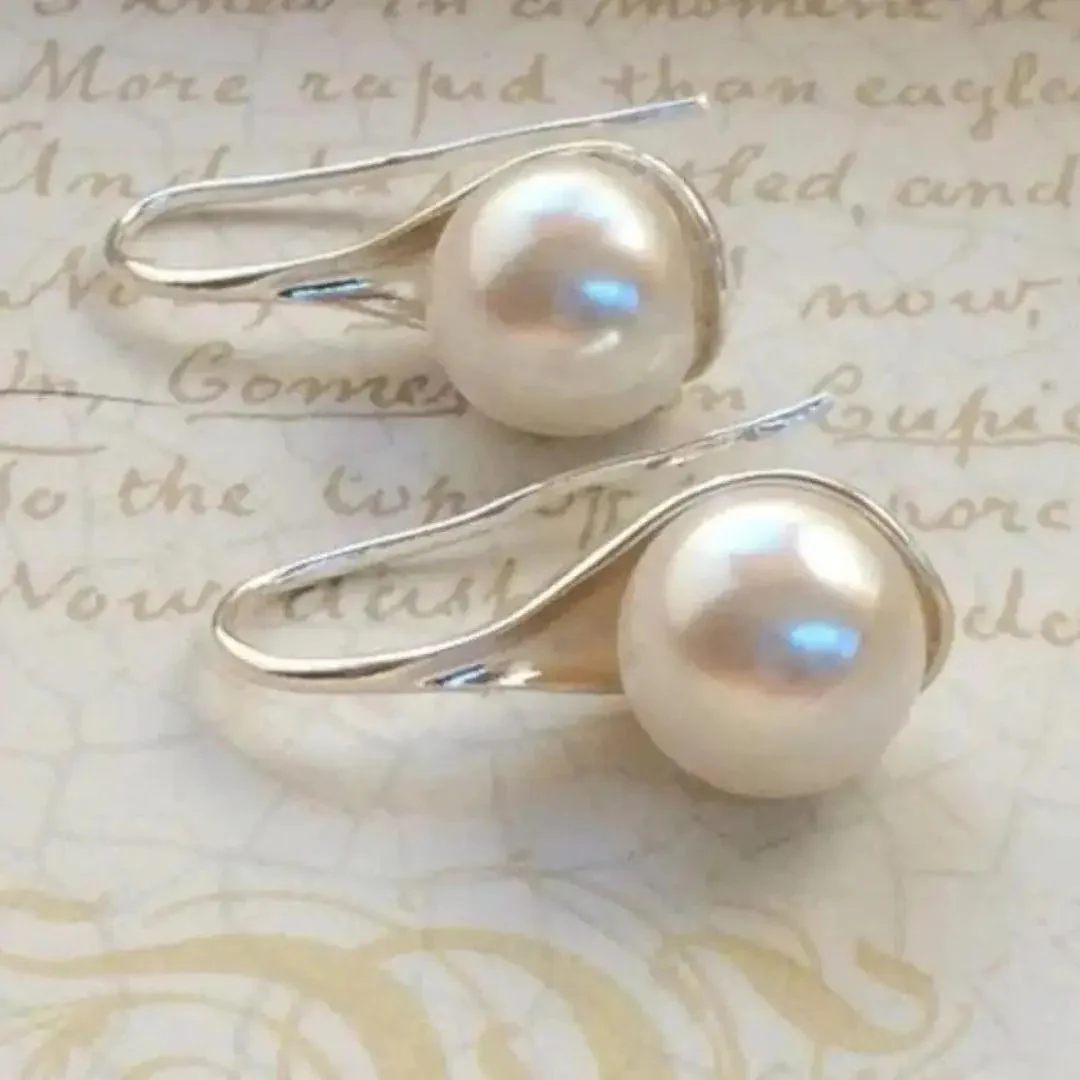 Elegant Pearl Drop Earrings - Image 2