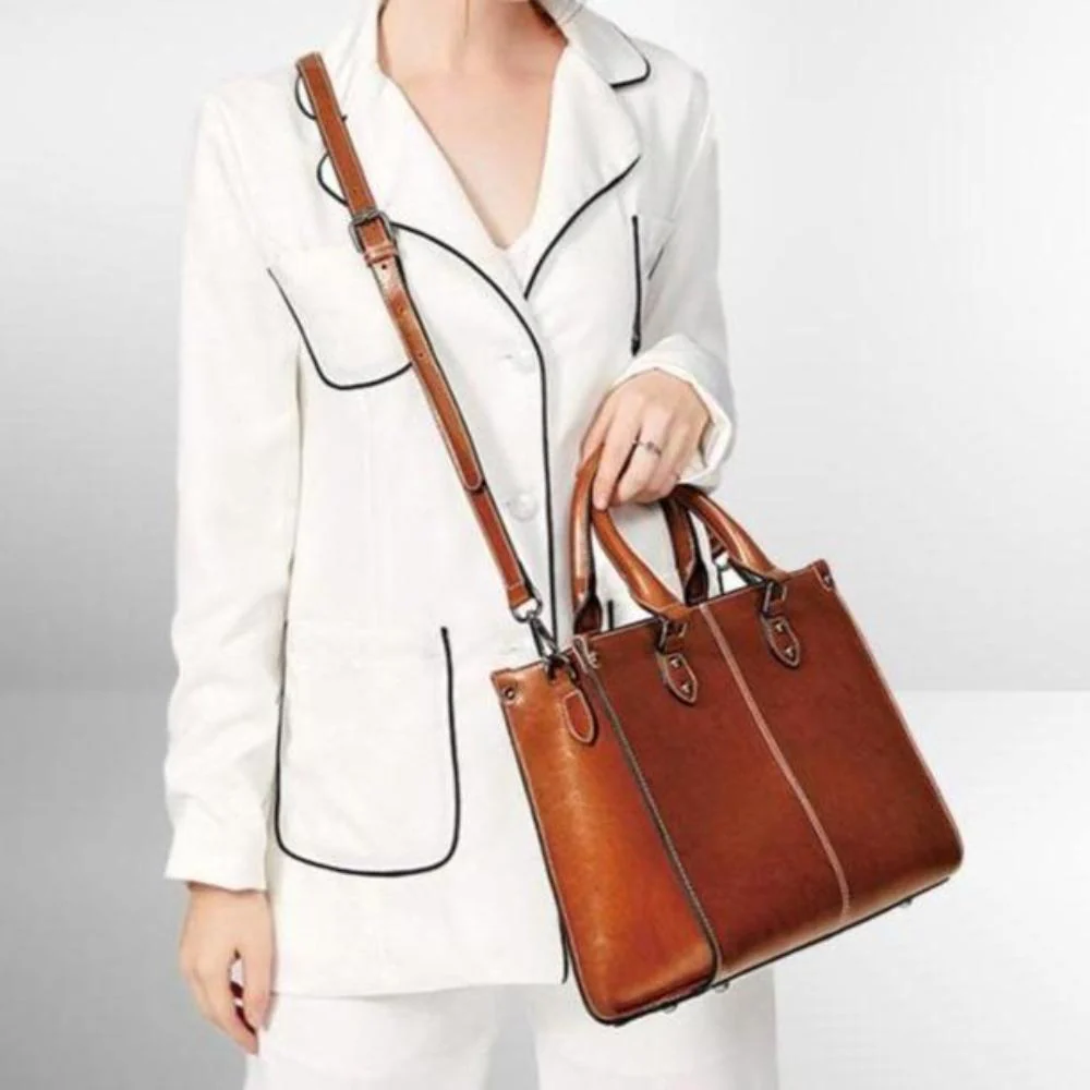Elegant Tote - Classic and Functional - Image 9