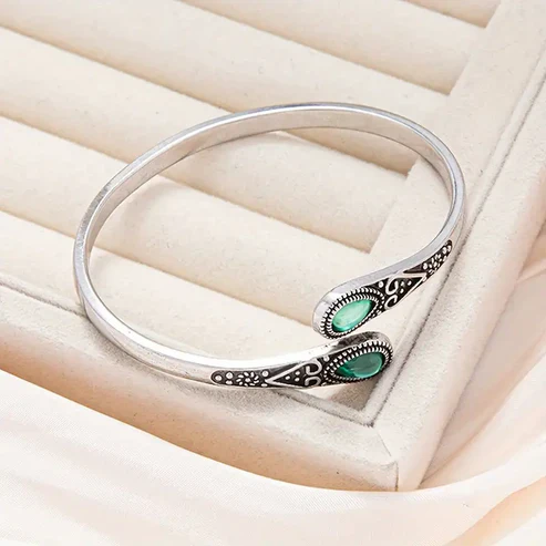Esmeralda Devereux Bracelet - Image 2