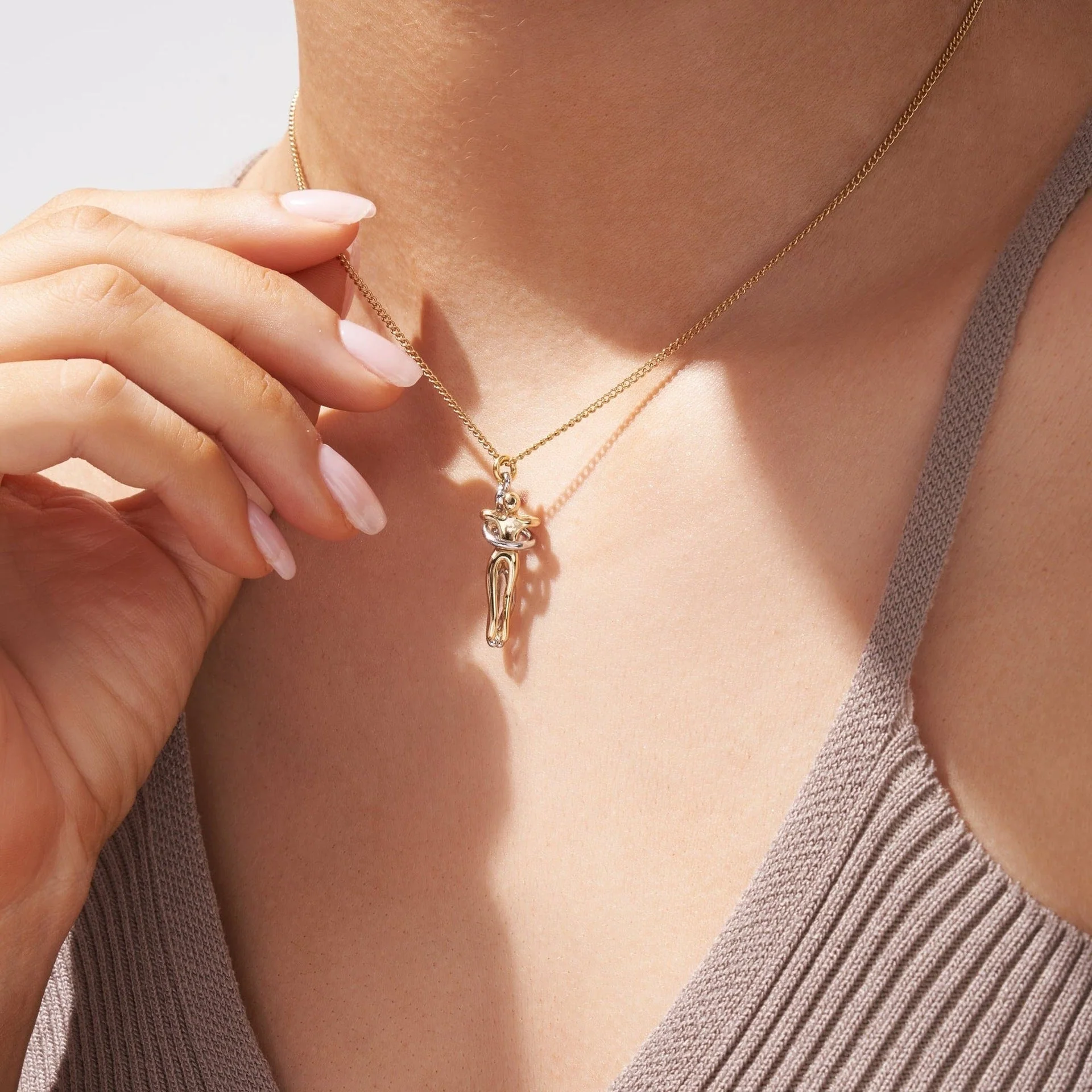 Eternal Embrace Necklace - Image 7