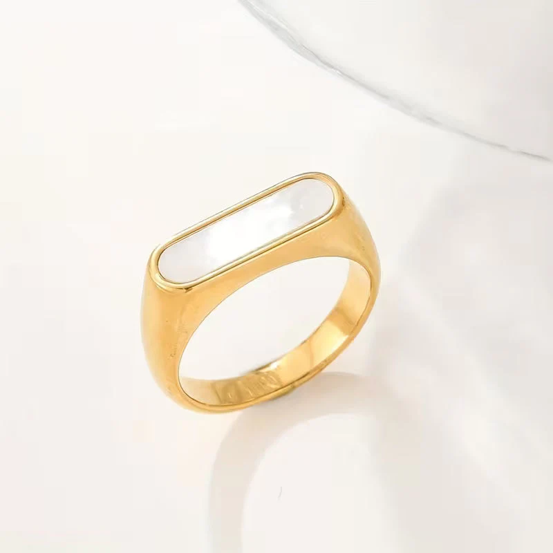 European Minimalist Elegance Ring - Image 2
