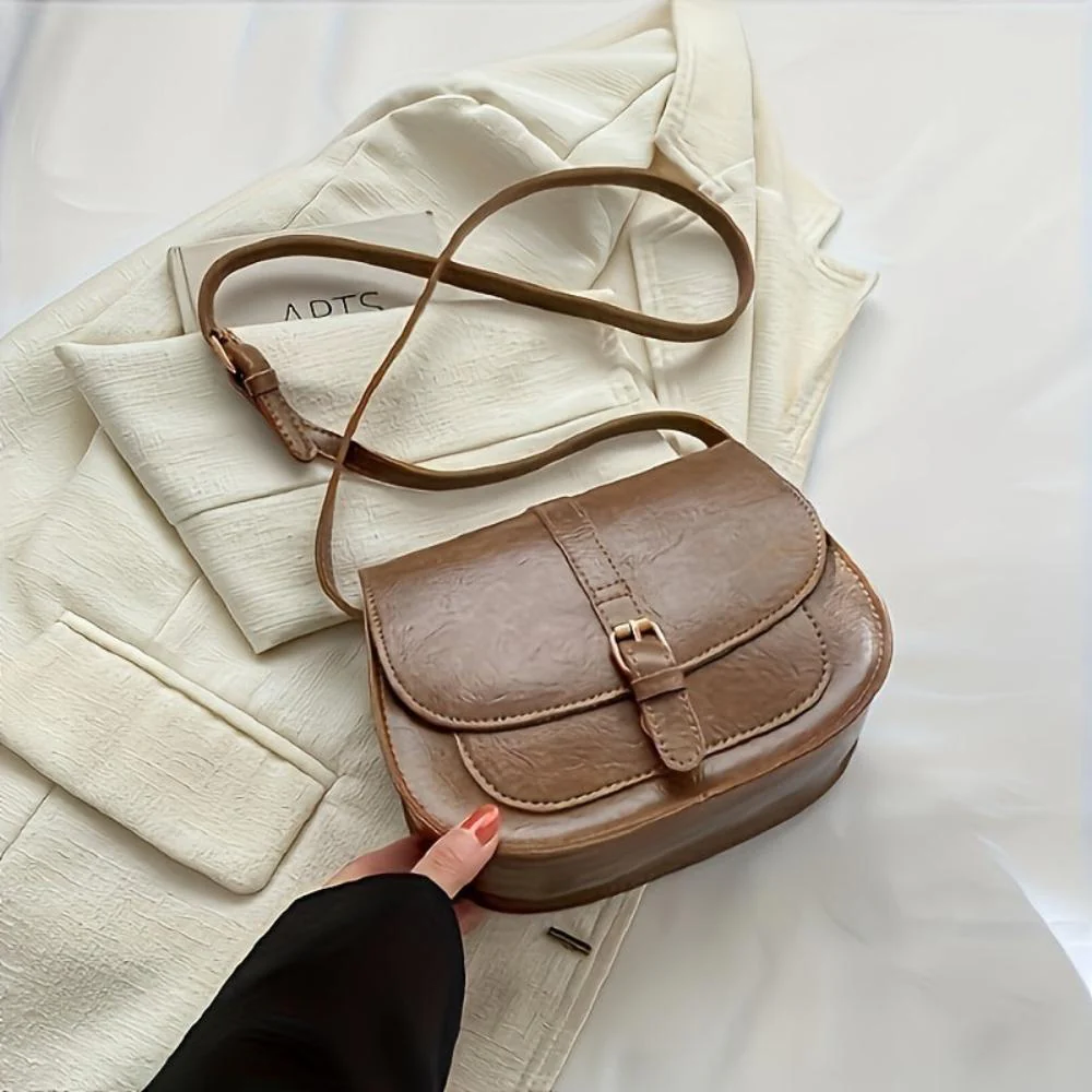 Evelyn Classic Saddle Crossbody Bag - Image 6