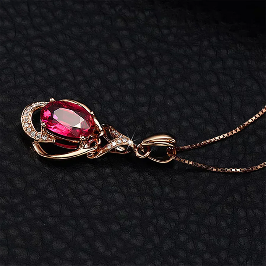 Exquisite Red Crystal Gold Necklace - Image 2