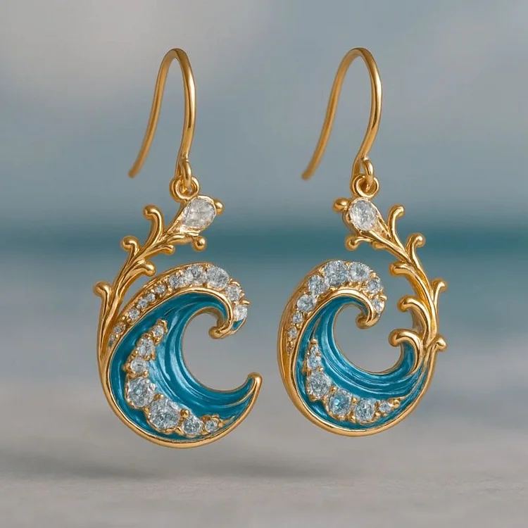 Fashionable Golden Wave Earrings - Image 2