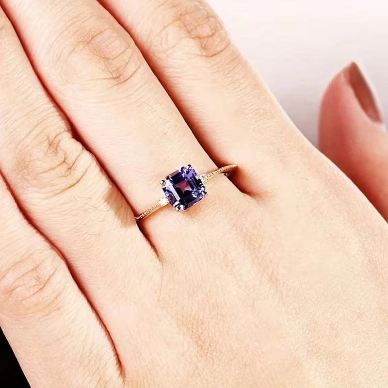 Gold Amethyst Solitaire Ring - Image 3
