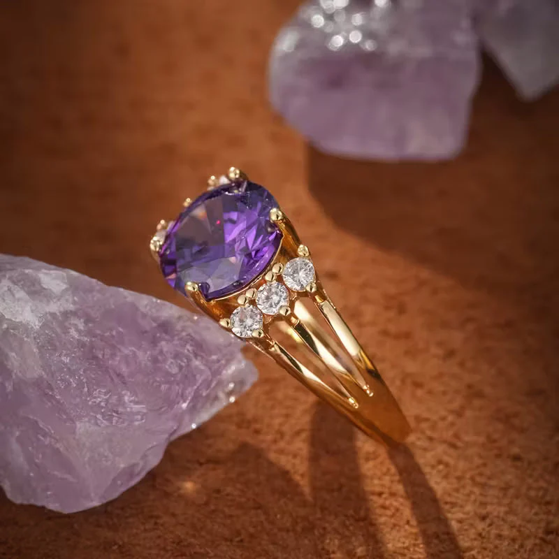 Gold Amethyst Split Shank Ring - Image 2