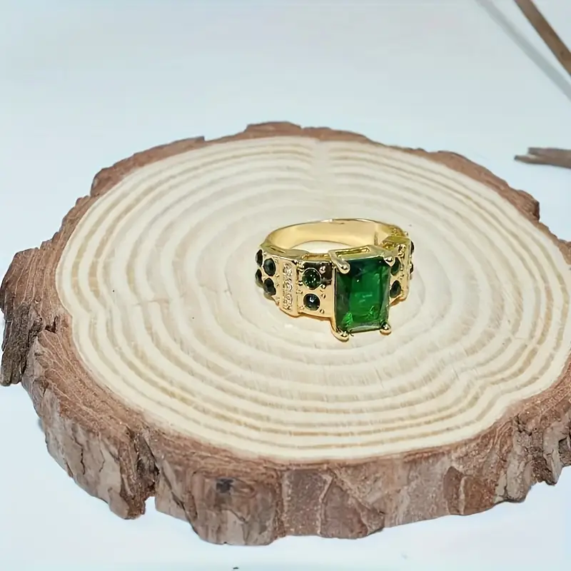 Gold Emerald Geometric Ring - Image 6
