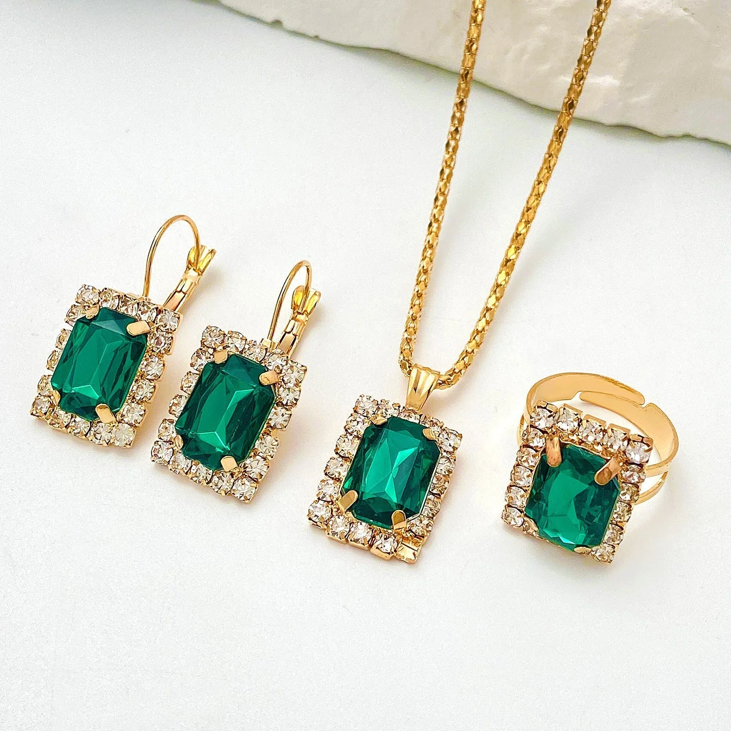 Gold Emerald Rectangular Jewelry Set - Image 2
