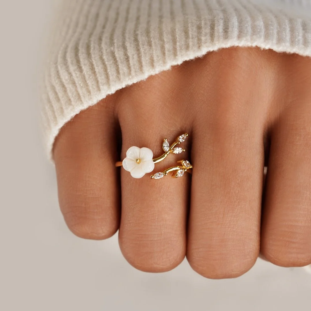 Gold Floral and Leaf Open Ring - Image 2
