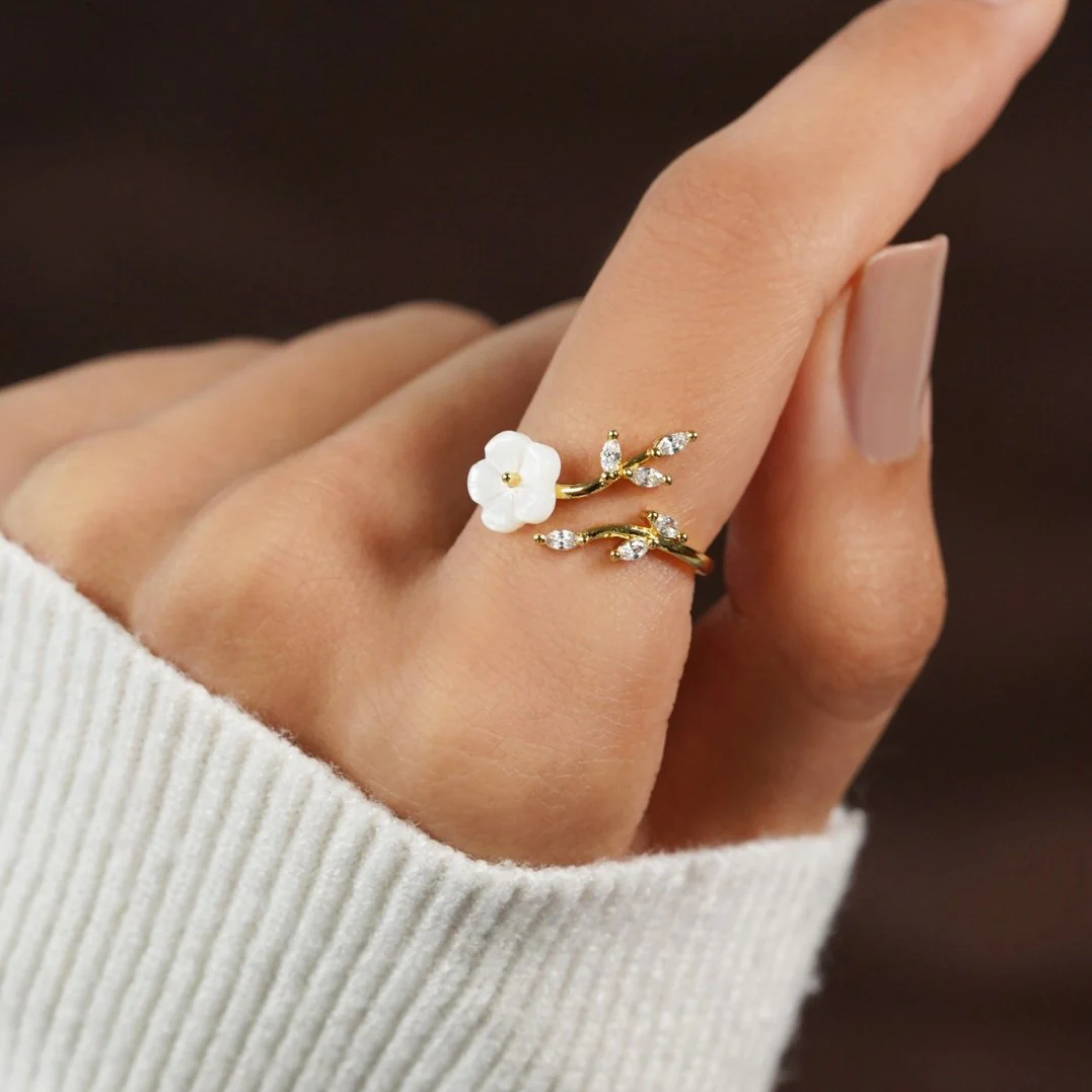 Gold Floral and Leaf Open Ring - Image 5