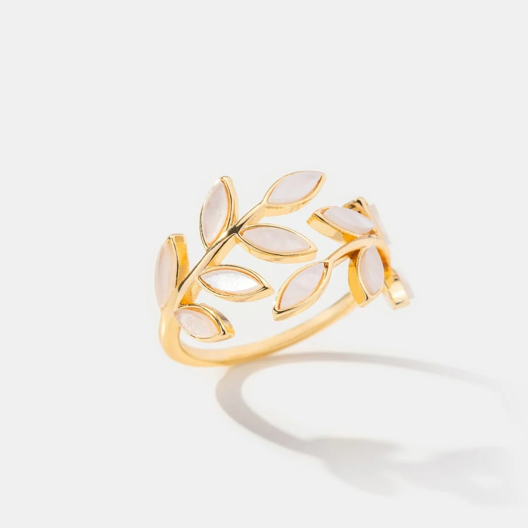 Gold Leaf Motif Ring - Image 4