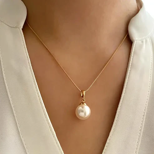 Golden Grace Pearl Jewelry Set - Image 5