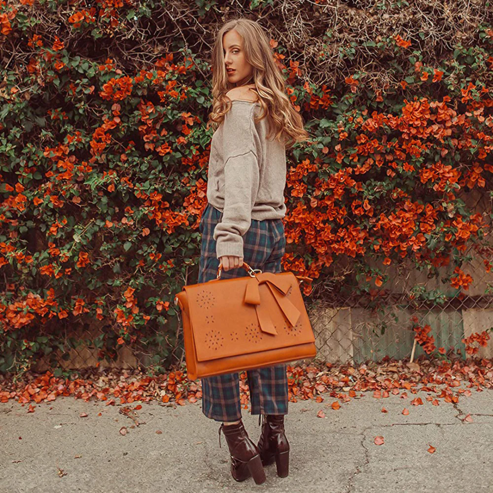Grace’s Elegant Bow-Tie Satchel - Image 21