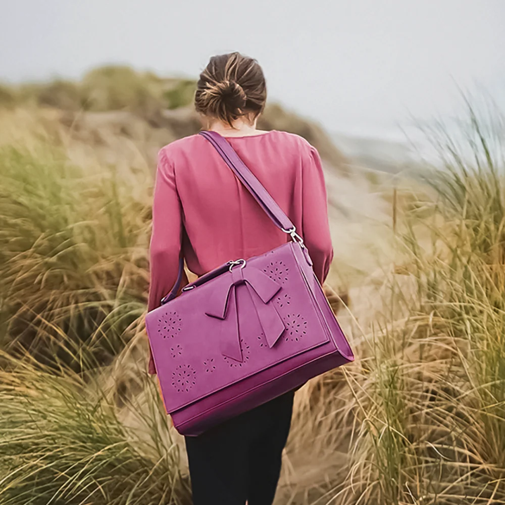 Grace’s Elegant Bow-Tie Satchel - Image 24