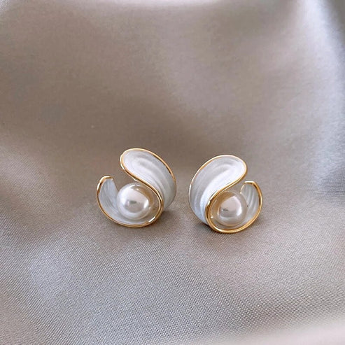Luxury White Opal Earrings with Pearls in Gold - Image 3