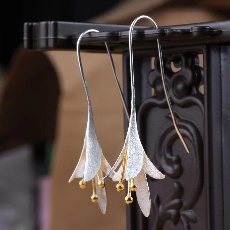 Minimal Silver Blossom Earrings - Image 2