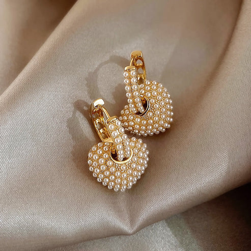 Pearl of Love Earrings in Gold - Image 2