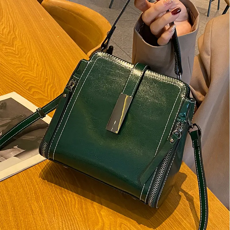 Retro Crossbody Bag with Adjustable Strap - Image 4