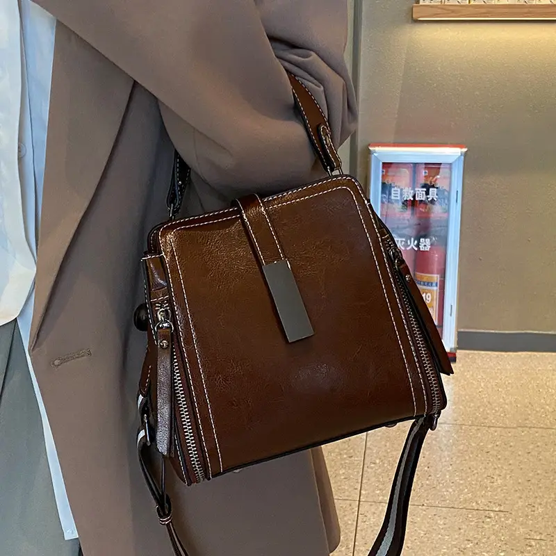 Retro Crossbody Bag with Adjustable Strap - Image 6