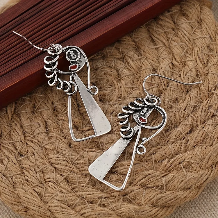Retro Hip-hop Quirky Swing Earrings - Image 3