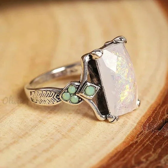 Silver Opal Glow Vintage Ring - Image 2