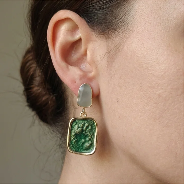 Silver Vintage Green Resin Geometric Drop Earrings - Image 3