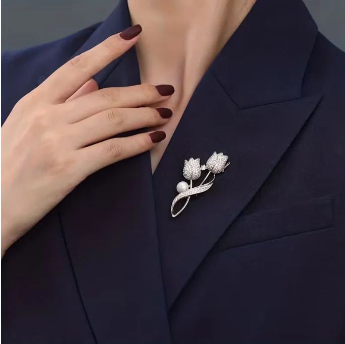 Timeless Tulip Grace Pin - Image 5