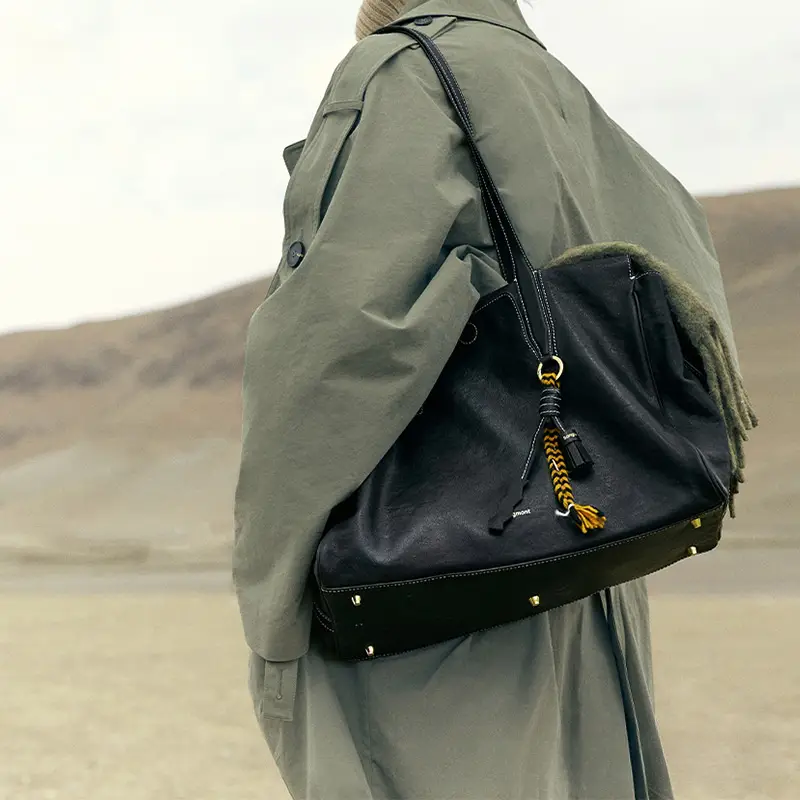 Travel Bag - Shoulder Tote - Image 3