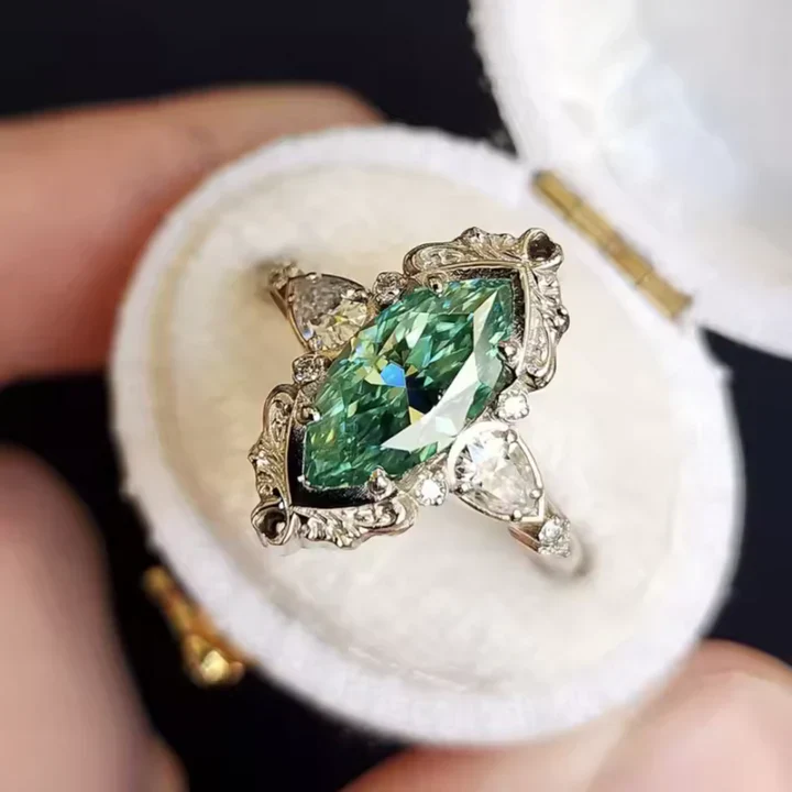 Vaelira Thornewyn Ring - Image 2