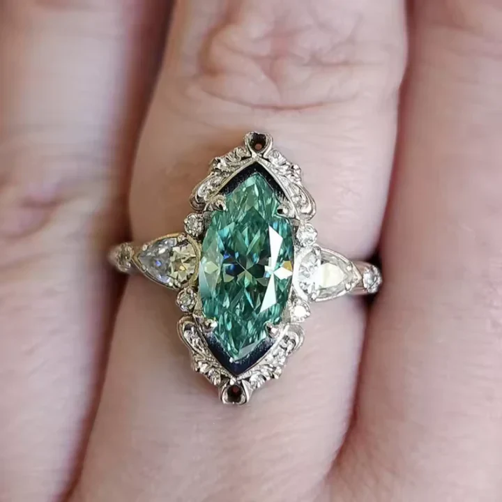 Vaelira Thornewyn Ring - Image 3