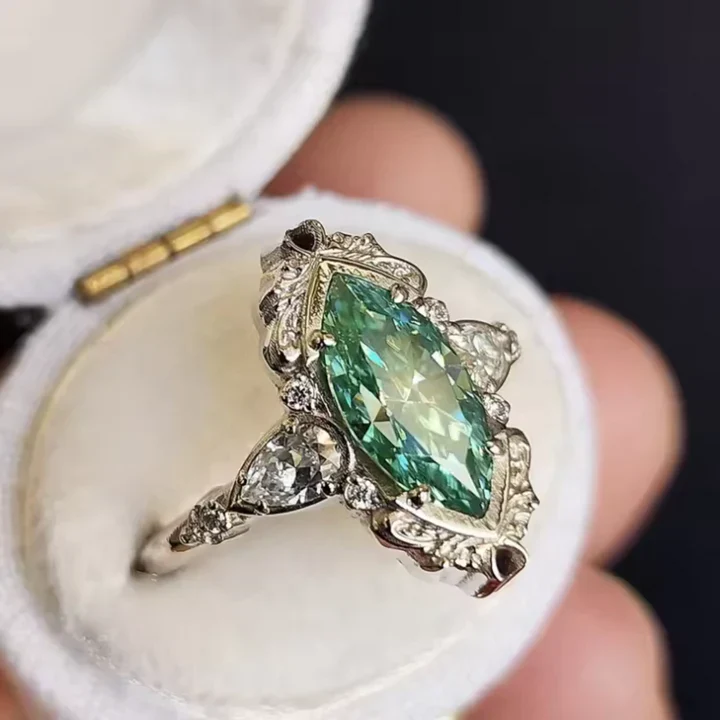 Vaelira Thornewyn Ring - Image 4