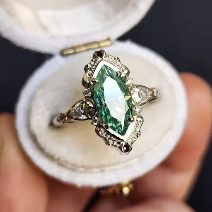 Vaelira Thornewyn Ring - Image 5