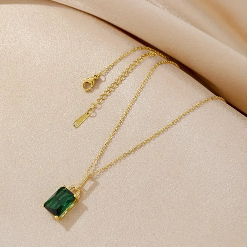 Verena Locke Necklace - Image 2