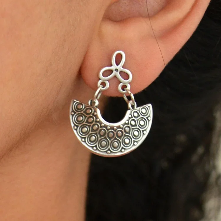 Vintage Antique silver dangling Greek Shield earrings - Image 2