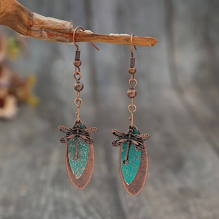 Vintage Bohemian Dragonfly Dangle Earrings - Image 2