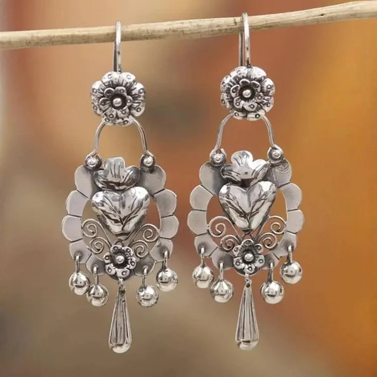 Vintage Bohemian Hollow Engrave Flower Earrings - Image 2