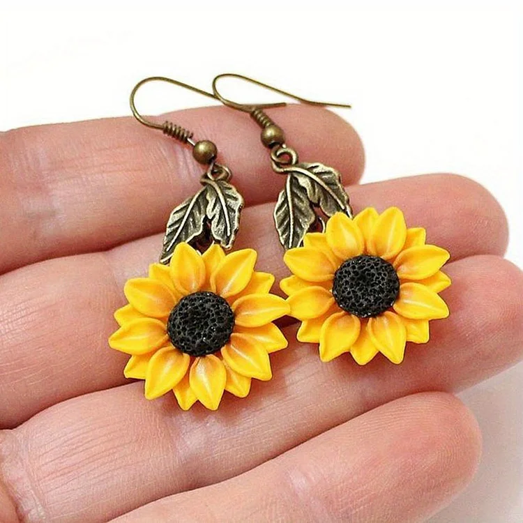 Vintage Bohemian Style Sunflower Drop Earrings - Image 2